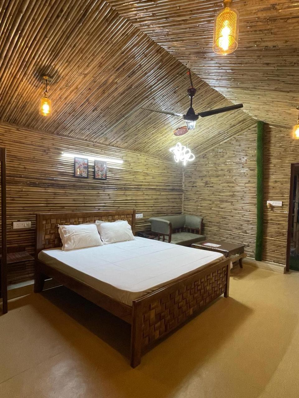 Gopika Resort Vrindāvan Exterior foto