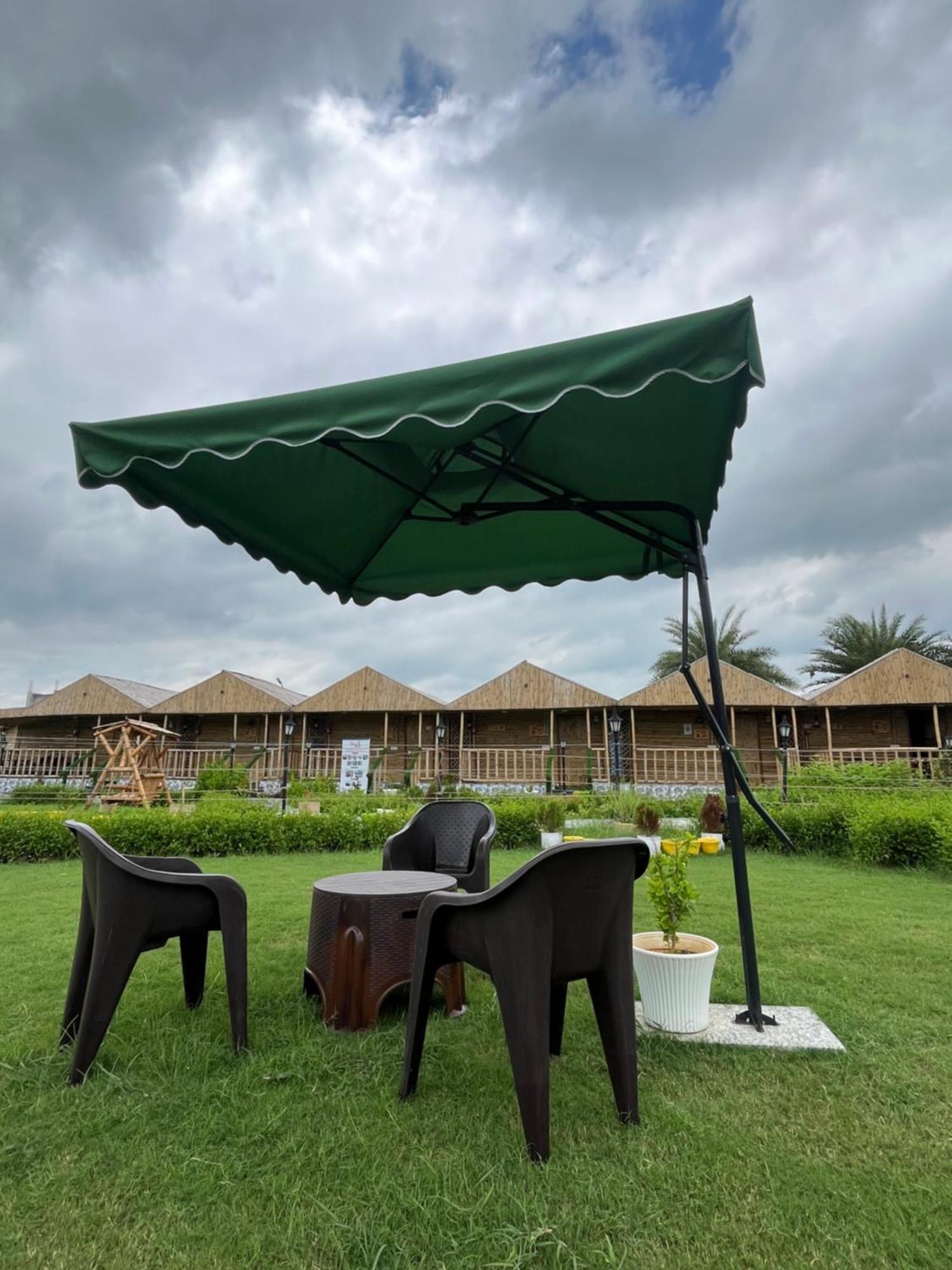Gopika Resort Vrindāvan Exterior foto